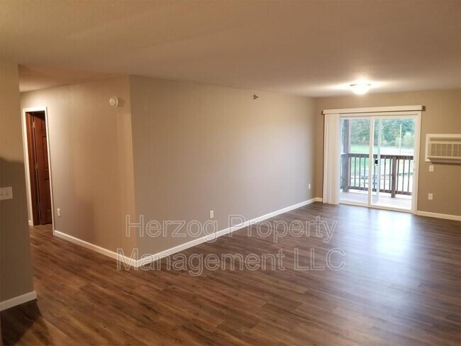 Foto del edificio - 1770 10th Ave E