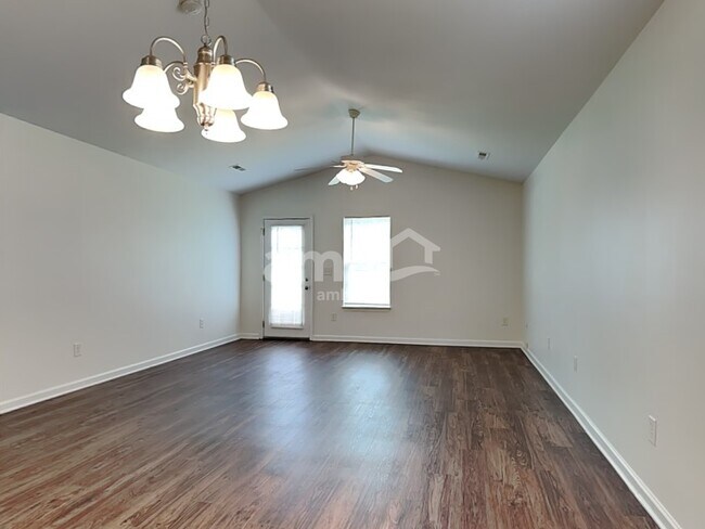 Foto del edificio - 5039 Hogan Point Ct