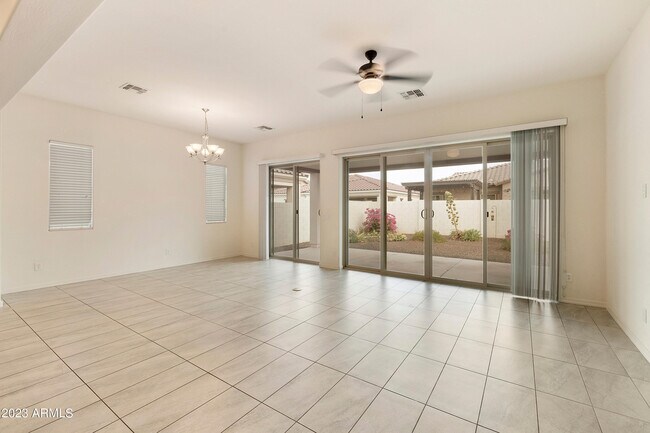 Building Photo - 10152 E Palladium Dr