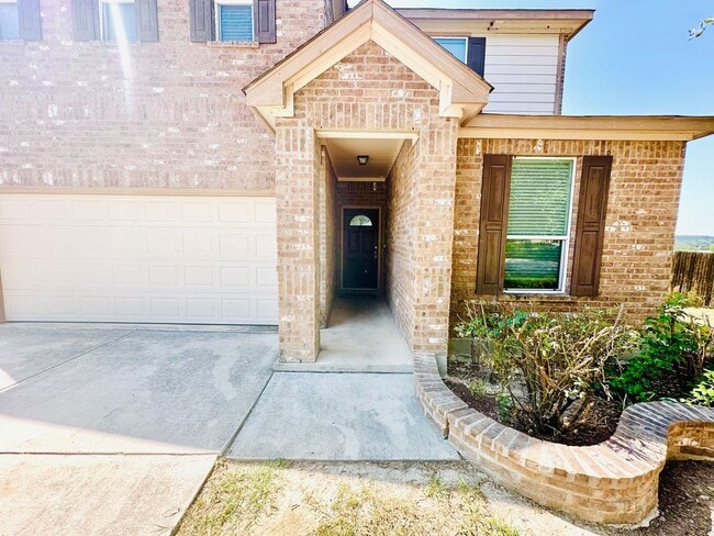Foto del edificio - Your Dream Awaits! A Charming 4 bedroom 2....