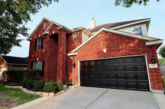Foto del edificio - 543 Small Cedar Dr