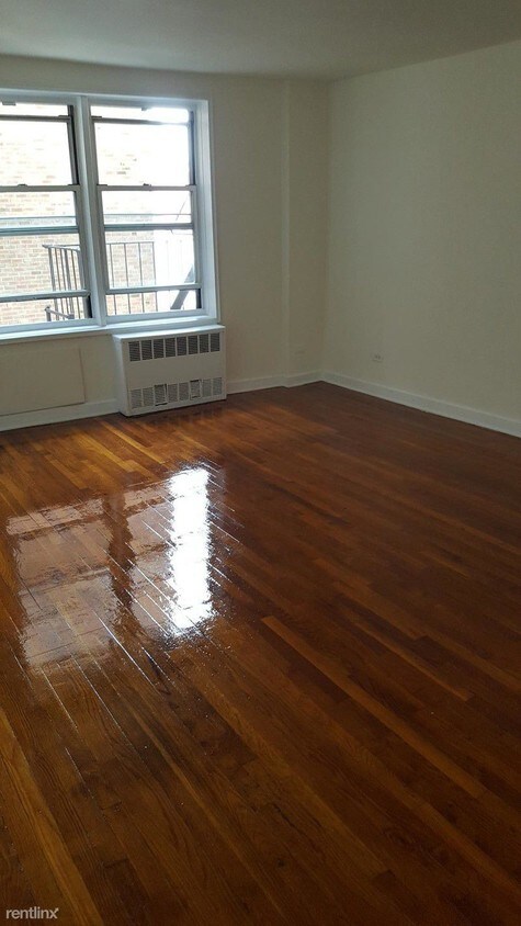 Foto principal - 14219 Barclay Ave