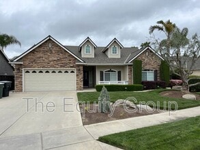 Building Photo - 6226 W Oak Ave