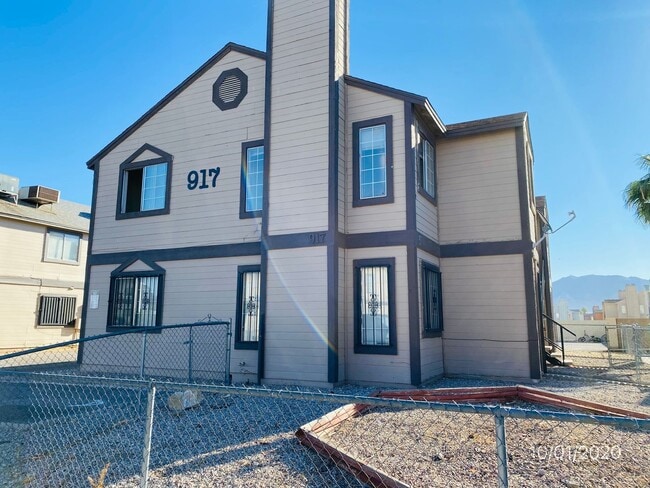 Building Photo - 917 Bridgewater St