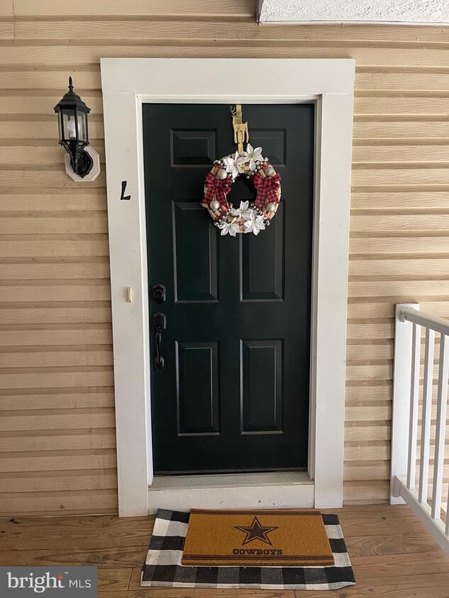 8301 Bluebird Way Unit 8301L, Lorton, VA 22079 Room for Rent in