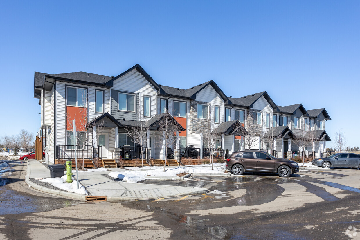 Building Photo - Elliston Village