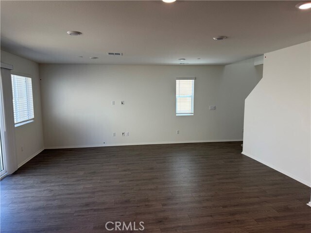 Building Photo - 27286 Aurora Ave