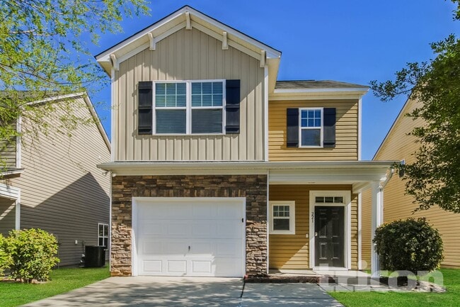 Building Photo - 221 Chestnut Oak Ln