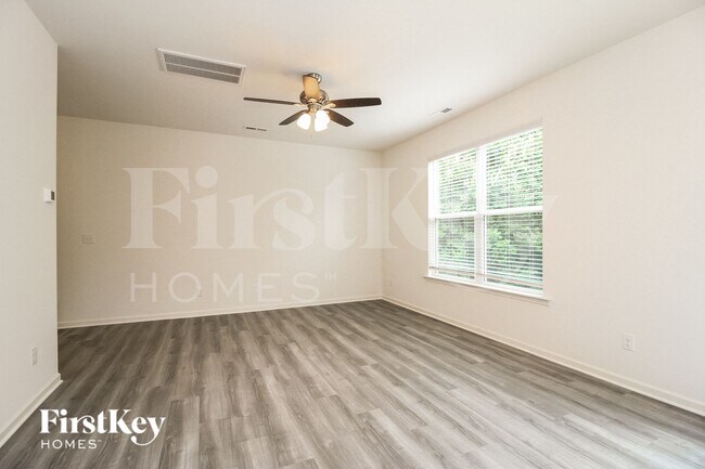 Foto del edificio - 5659 Beaver Pond Tl