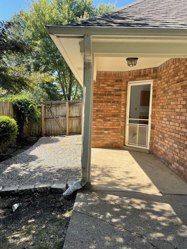 Foto del edificio - 4672 Buckhead Cir