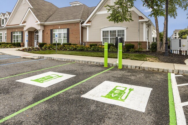 Foto del edificio - Barclay Glen Apartments