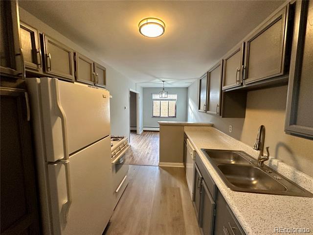 Foto del edificio - 1375 N Williams St