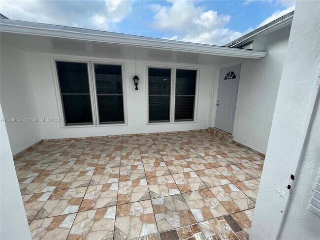 Building Photo - 7725 Grandview Blvd