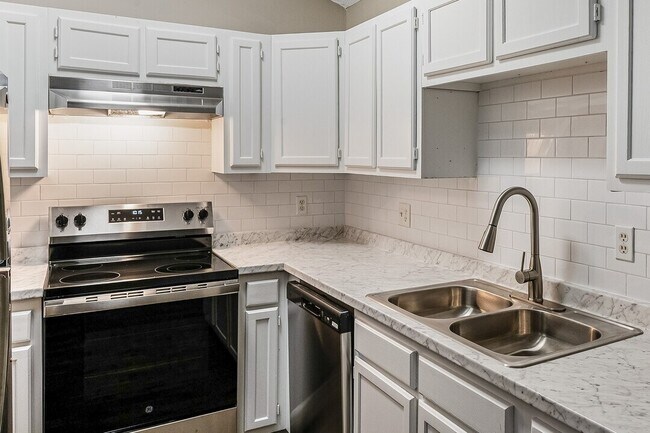 Foto del edificio - Jamestown Landing Apartments