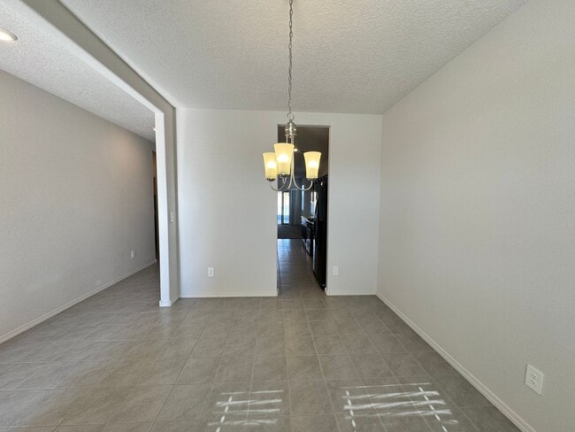 Building Photo - 771 Prairie Sage Ct SW