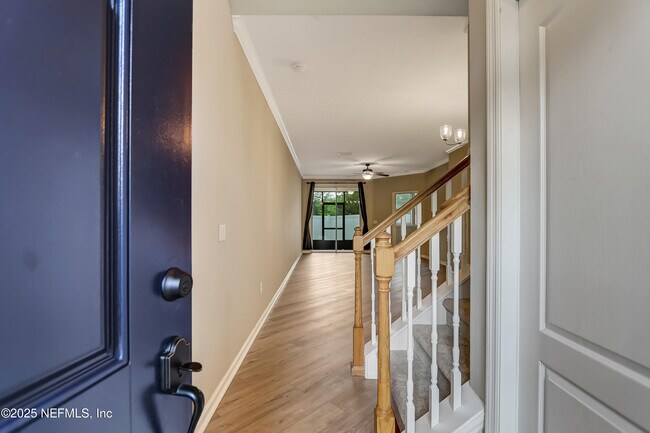 Foto del edificio - 3728 American Holly Rd