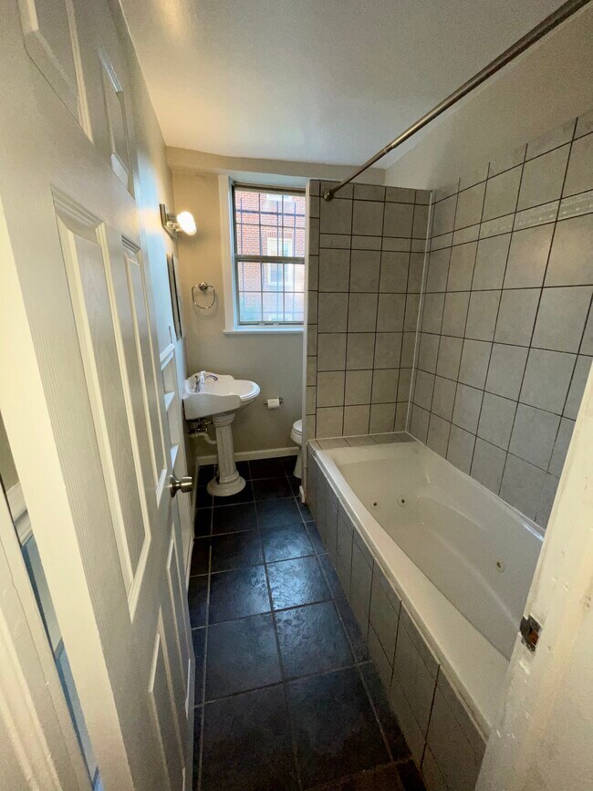 Jacuzzi tub - 1404 Tuckerman St NW