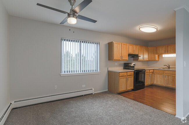 2 BR, 2 BA - Dining Room - ReNew Aurora