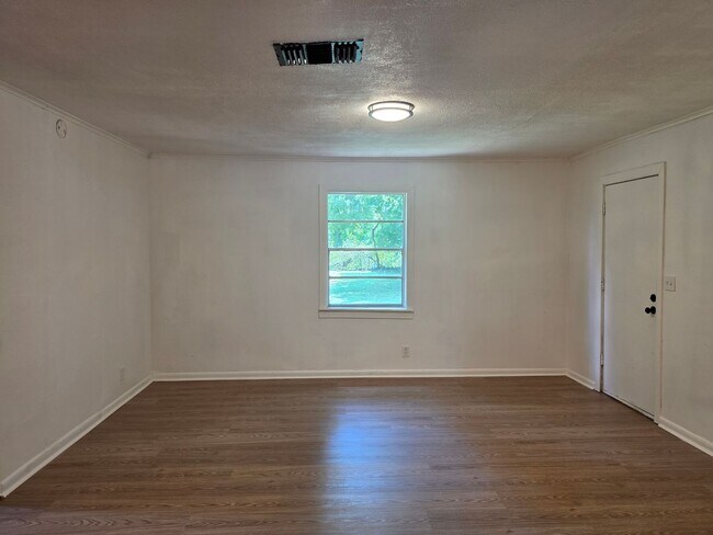 Foto del edificio - 245 W 71st St