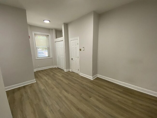 Foto del edificio - 1349 Ellsworth St