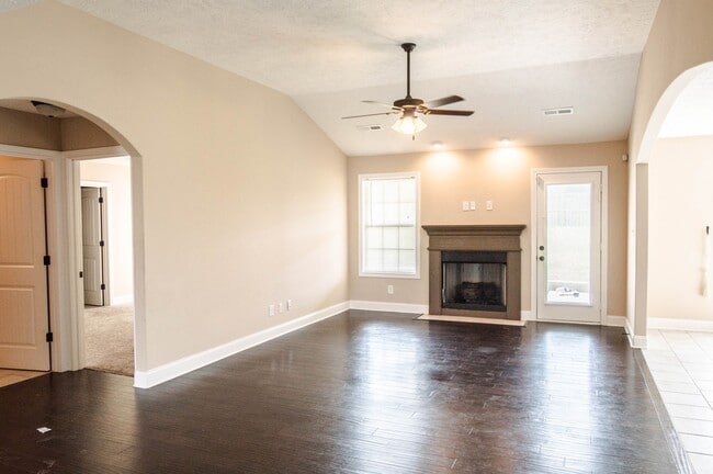 Foto del edificio - Pet Friendly Three Bedroom!