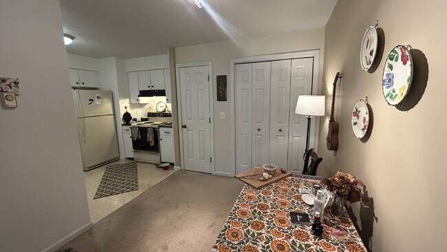 Foto del edificio - Fully Furnished 2BR/2BA Condo in Old Orcha...