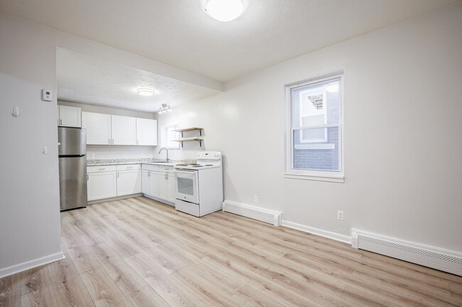 Building Photo - 361 Broadway