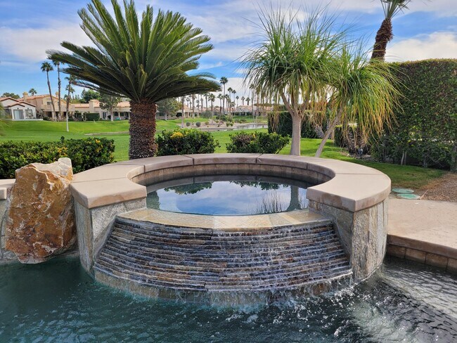 Foto del edificio - 29704 W Trancas Dr