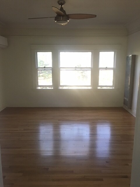 Foto del edificio - 3170 Rowena Ave