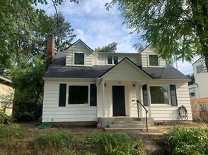 Building Photo - 3735 SE Ogden St