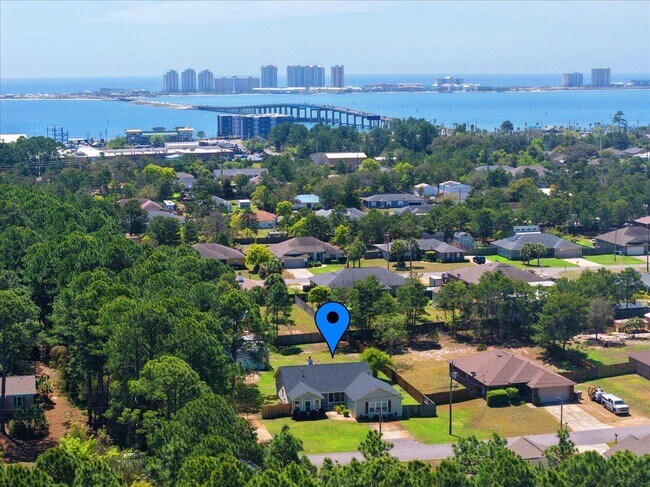 Foto del edificio - 8665 El Paseo St