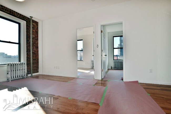 Building Photo - 86 Stanton St