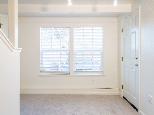 Foto del edificio - 961 Central Ave