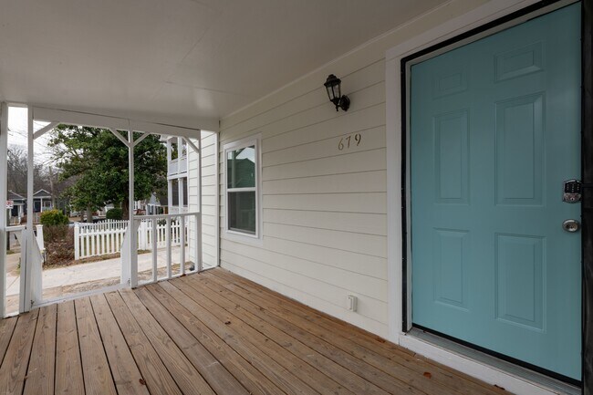 Foto del edificio - 679 Terry St SE