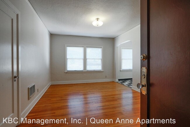 Building Photo - Studio, 1 bath Apartment - 2503 NW Raleigh St