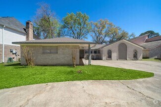 Building Photo - 7710 Antoine Dr