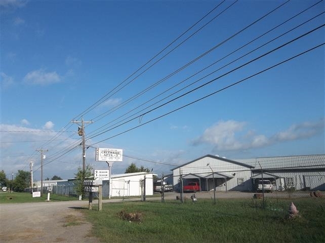 Primary Photo - Heartland Apartments
