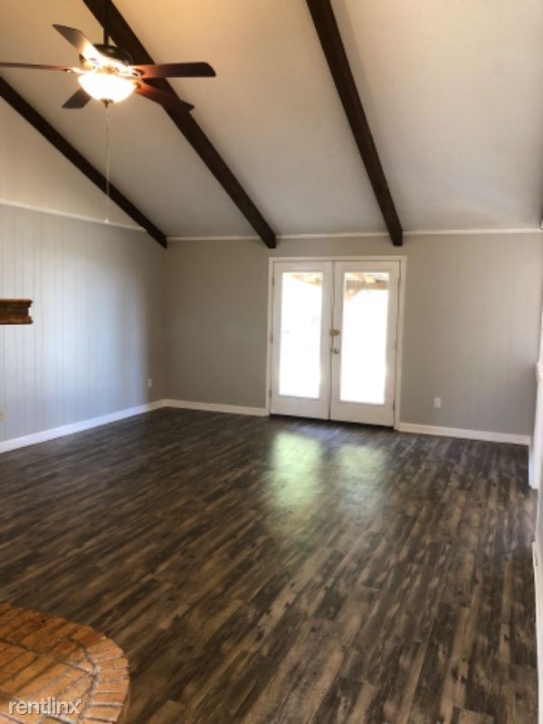 Building Photo - 3 br, 2 bath House - 2513 Spruce Drive