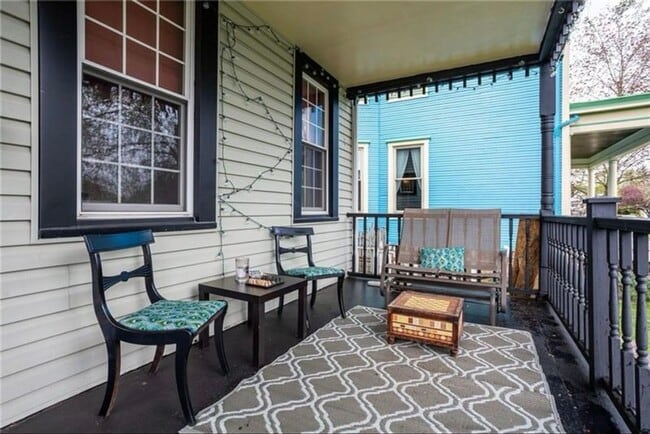 Photo - Stylish Victorian Home!