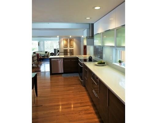 Foto del edificio - 6 Field Rd