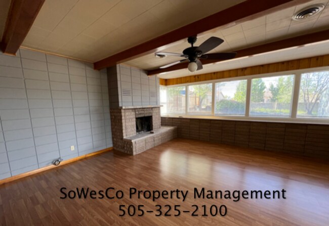 Foto del edificio - Beautiful Spacious Home with Large Yard & RV Parking