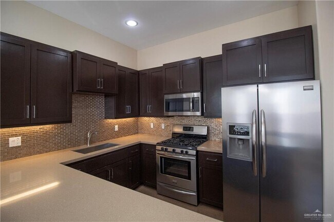 Foto del edificio - 15 Ulex Ave