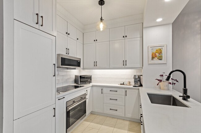 Photo du bâtiment - 438 Richmond St W