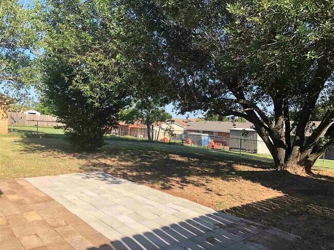 Foto del edificio - 6018 SW Brookline Ave