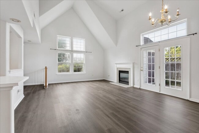 Building Photo - 3BR Townhouse | Main-Level Primary Suite | Gables at York County | Near Langley AFB & NASA