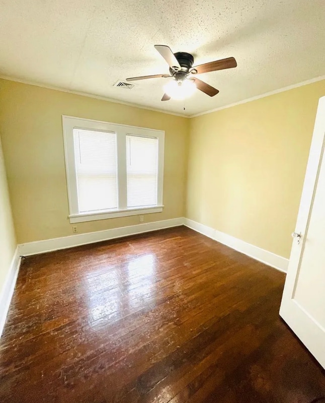 Building Photo - 2034 E 3rd St