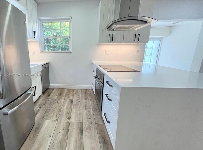 Building Photo - 229 Cadima Ave