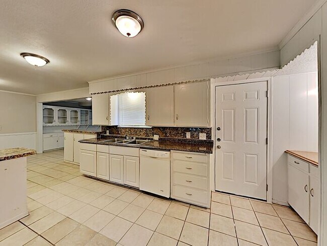 Foto del edificio - No Application Fee* Plus $250 Off First 2 ...