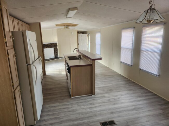 Foto del edificio - 1209 Broken Arrow Ct