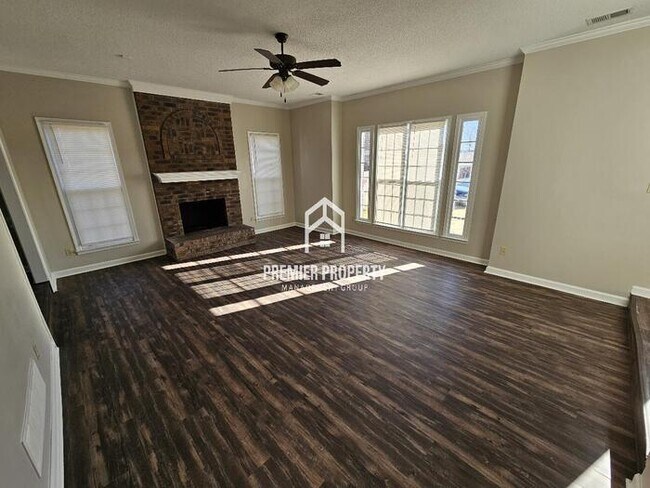 Building Photo - 7250 Leeward Cove